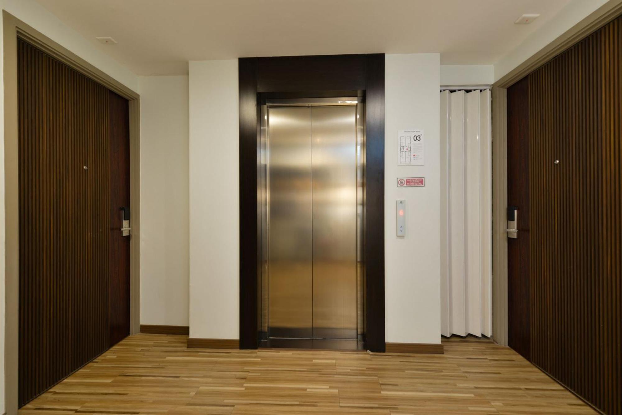 Bedever Boutique Bangkok Hotel - Bts Phra Khanong Экстерьер фото