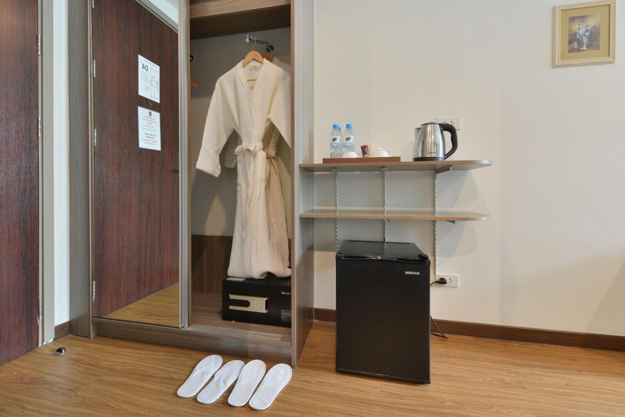 Bedever Boutique Bangkok Hotel - Bts Phra Khanong Экстерьер фото